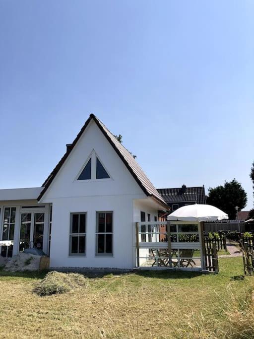 "Kleine 4" Idyllisches Tinyhouse An Der Nordsee Norden Luaran gambar