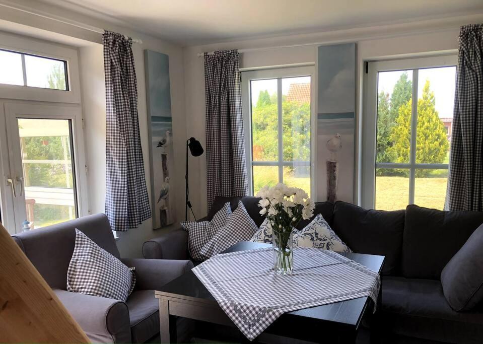 "Kleine 4" Idyllisches Tinyhouse An Der Nordsee Norden Luaran gambar
