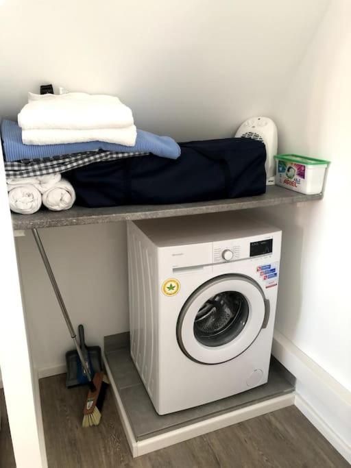 "Kleine 4" Idyllisches Tinyhouse An Der Nordsee Norden Luaran gambar